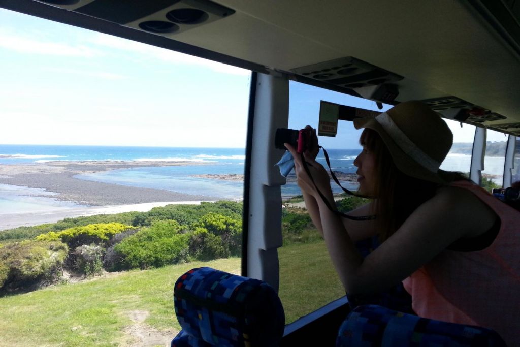 Flinders Lookout - panoramic coastal views oScenic drive through Flinders Golf Course wf Bass Strait