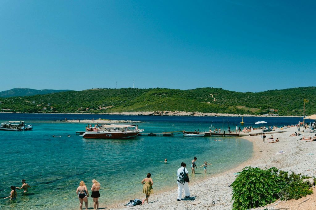 부디코바츠섬의 블루라군 비치