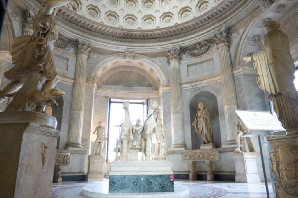 준비가 되면 바티칸 미술관 방문을 마무리하세요! 영업 종료 시간까지 자유롭게 숙박하실 수 있습니다.