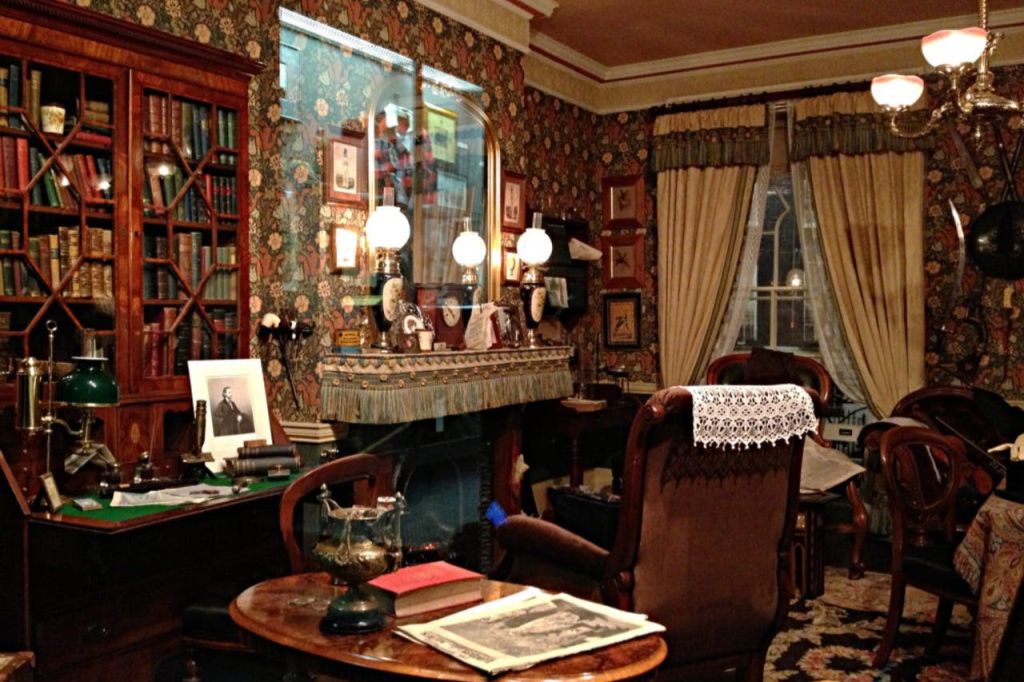 Inside Sherlock Holmes Museum
