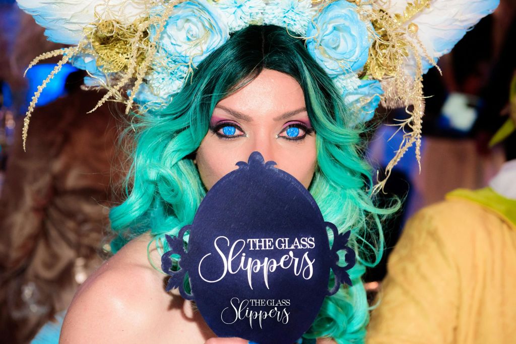 무도회에 참석한 게스트