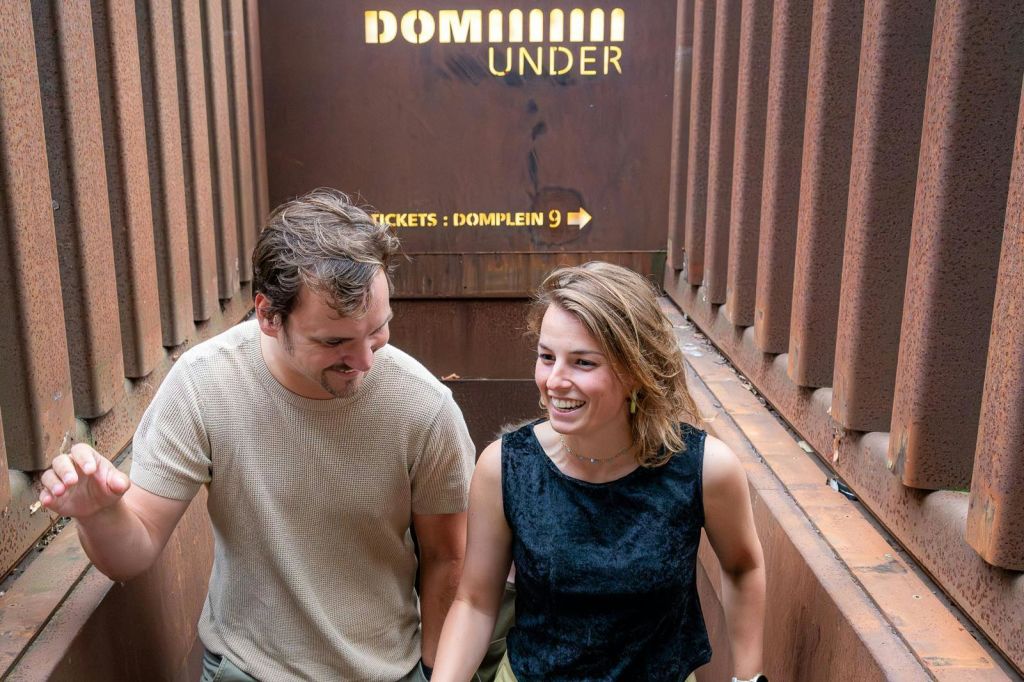 지하로 들어가기