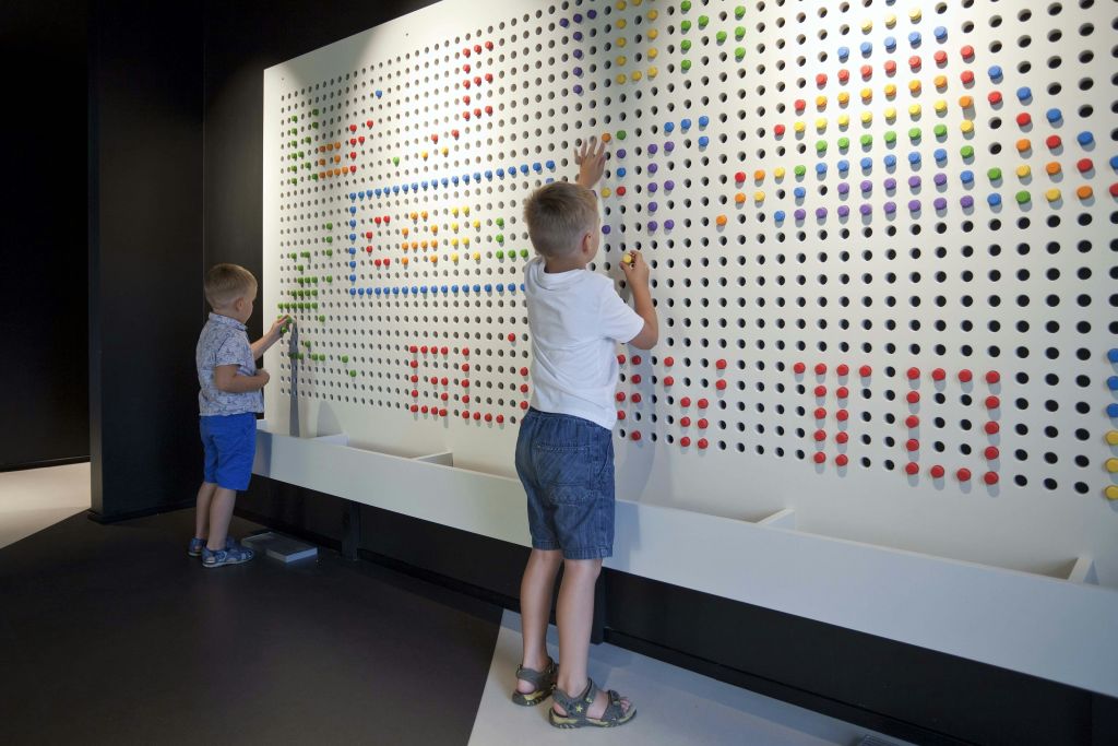 "국경없는 자유" 전시회 전경