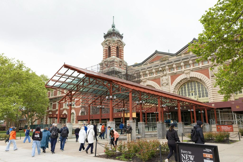 엘리스 아일랜드 박물관