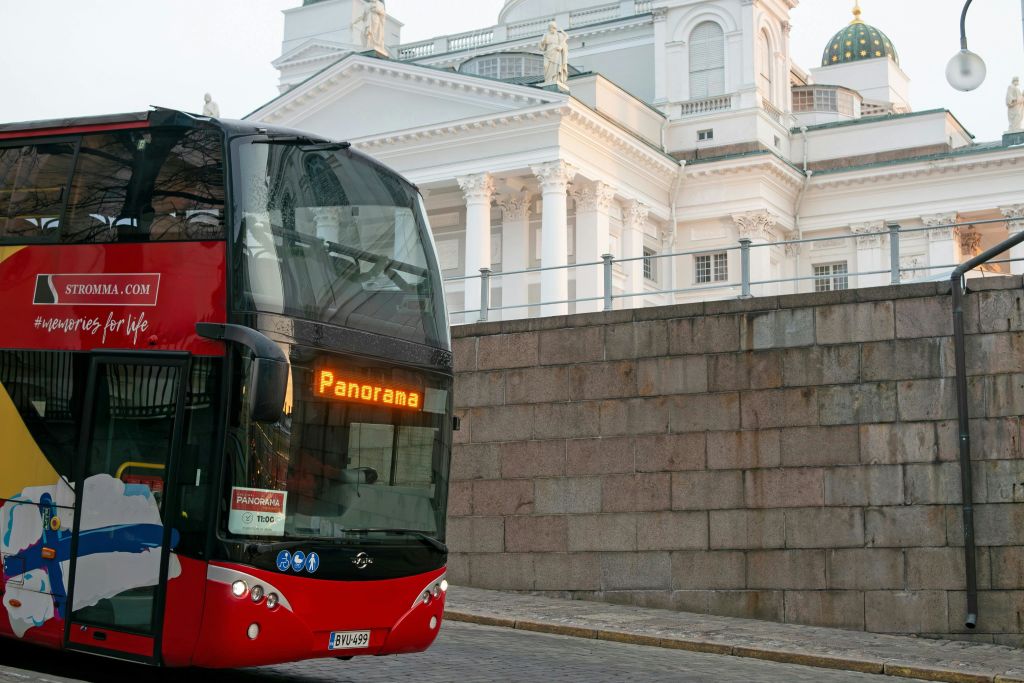 헬싱키 대성당 옆 상원 광장 출발 지점