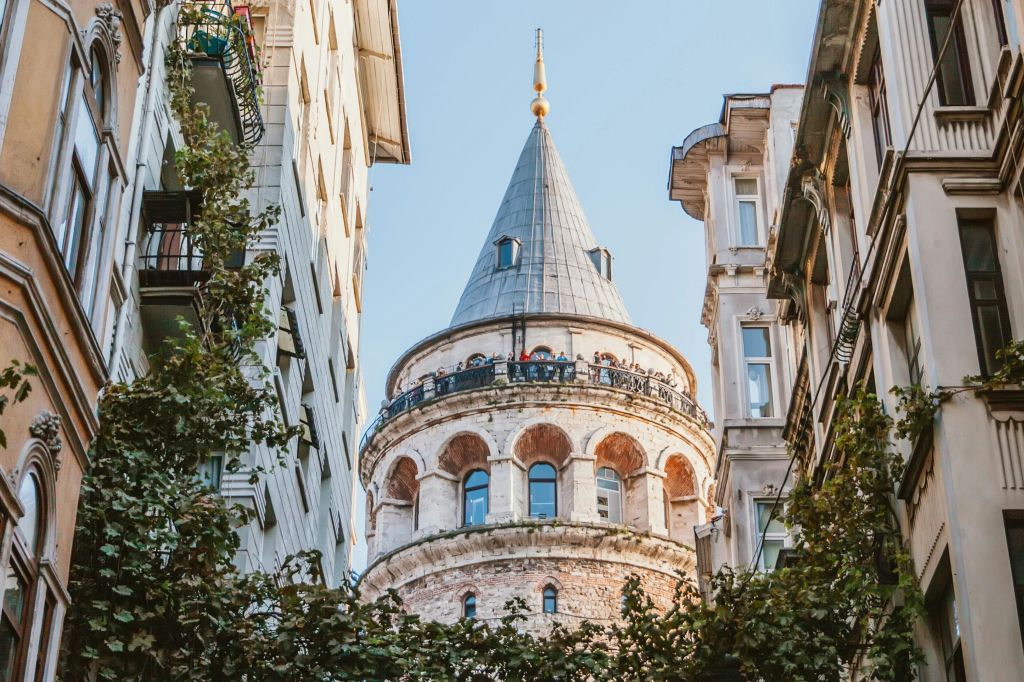 거리에서 만나는 갈라타 타워