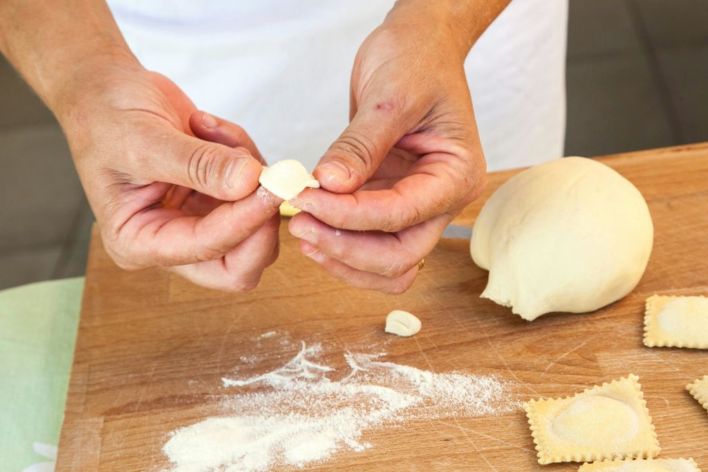 신선한 파스타 만드는 법 배우기