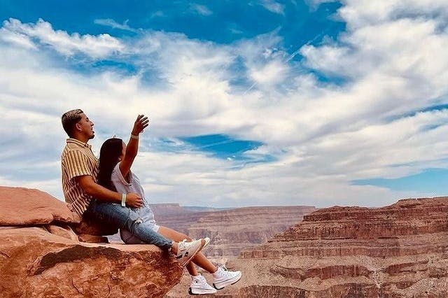 캐니언에서의 즐거운 사진 촬영