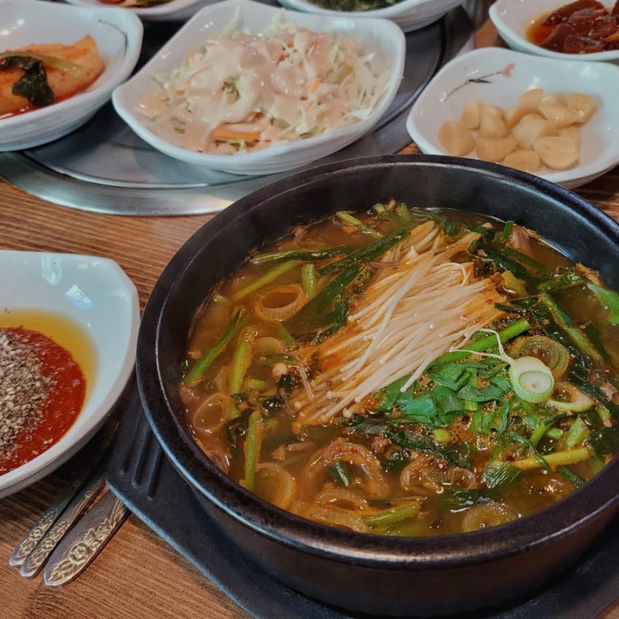동궁 염소탕 주문진 점