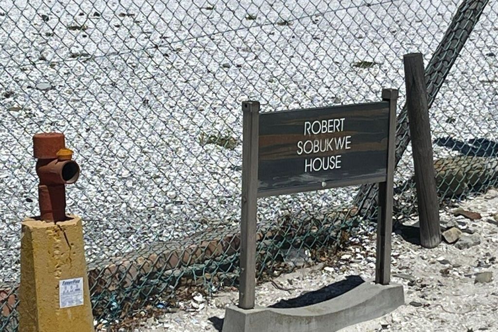 로벤섬의 로버트 소부케 하우스