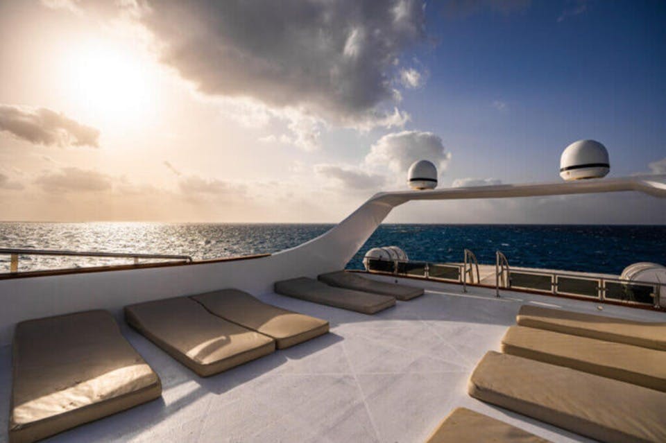 일광욕-라이브어보드-여행