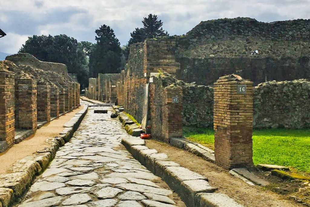 나폴리와 폼페이 스마트 당일 투어 (로마 출발)