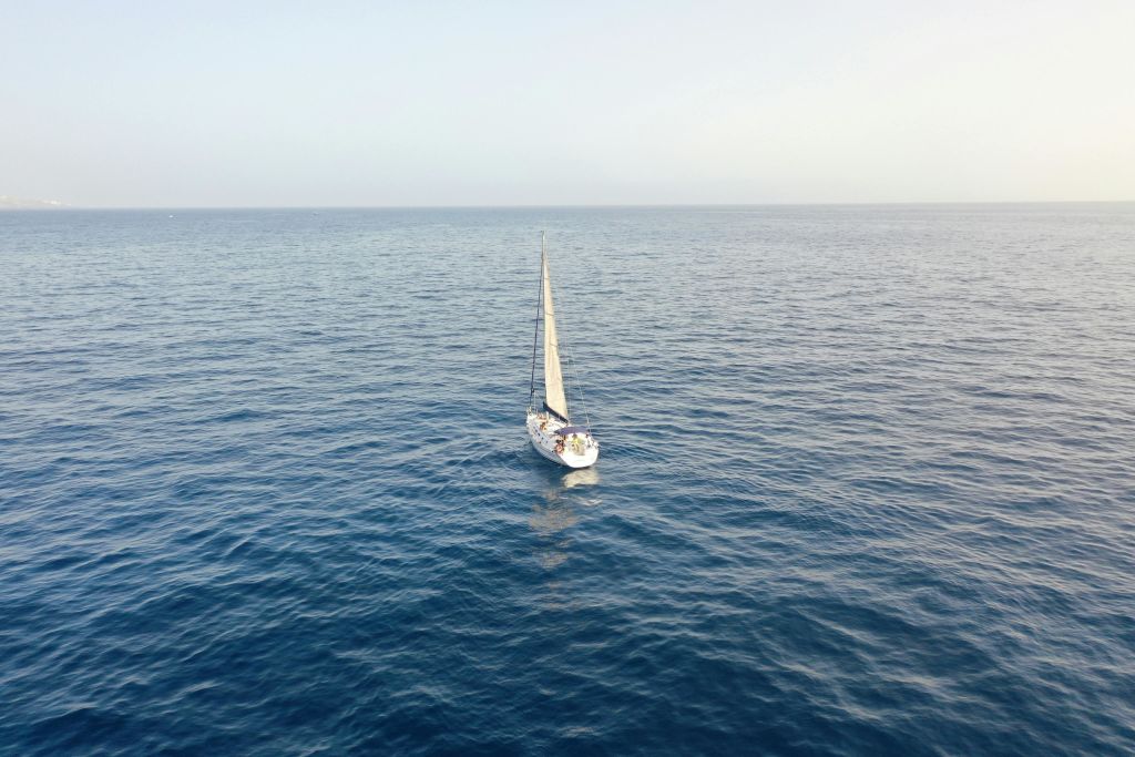 우리 함선이 피를 흘리고 있었습니다
