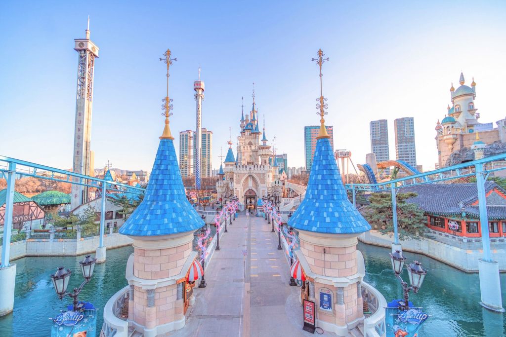 Lotte World Thumbnail 1