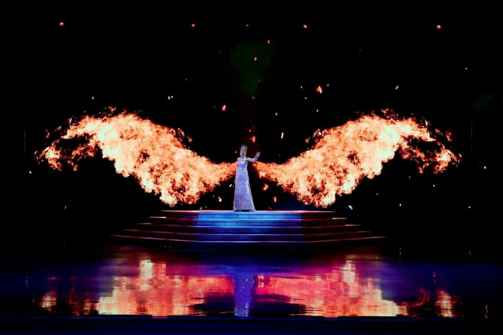 파타야 콜로세움 공연