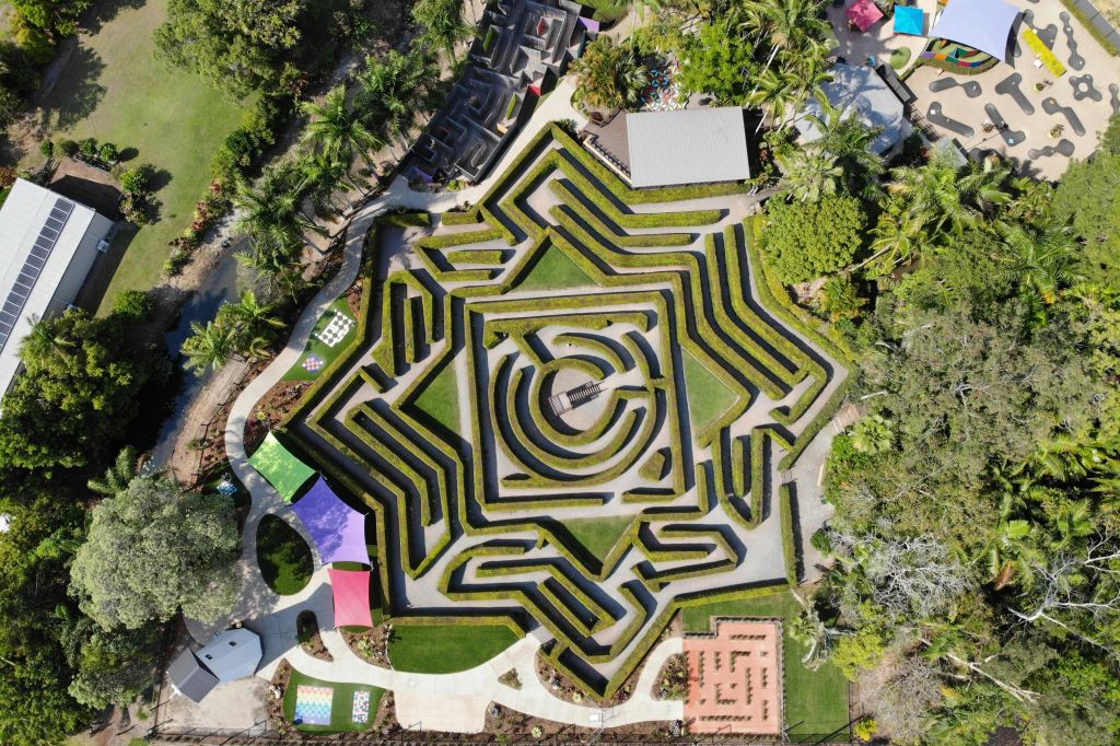 어메이즈 월드 에어리얼