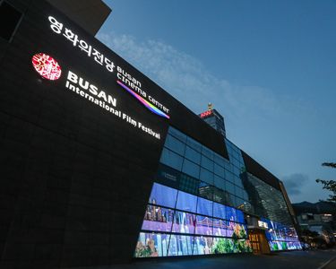 Explore Busan's Filming spot & photo zones & Attractions