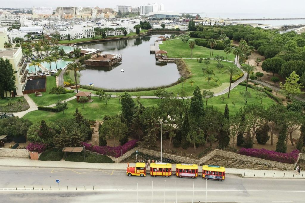 빌라모우라 열차