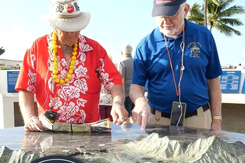 진주만에서 즐기는 셀프 가이드 멀티미디어 투어