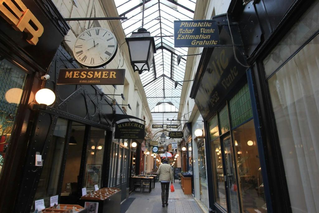 지붕이 있는 통로