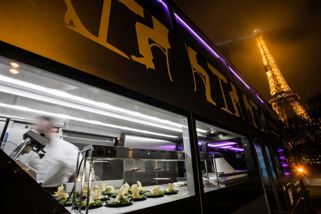 야간에 즐기는 토케 샹젤리제 버스 투어