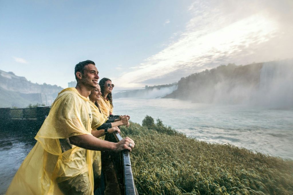 Niagara Falls Tour: Boat Ride & Journey Behind the Falls
