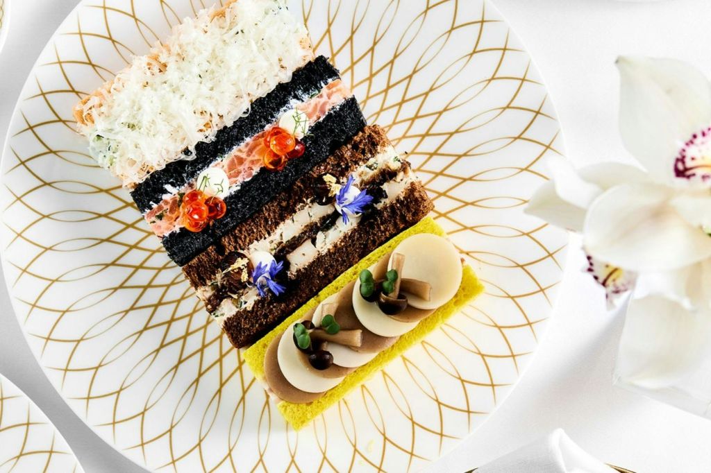 플라톤에서 즐기는 애프터눈 티 (무제한 차와 커피 포함)