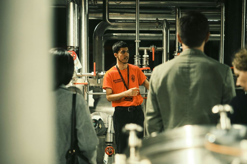 가이드와 함께하는 리스 포트 증류소 투어