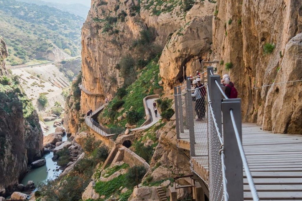 평야 전의 카미니토 델 레이의 첫 번째 구역.