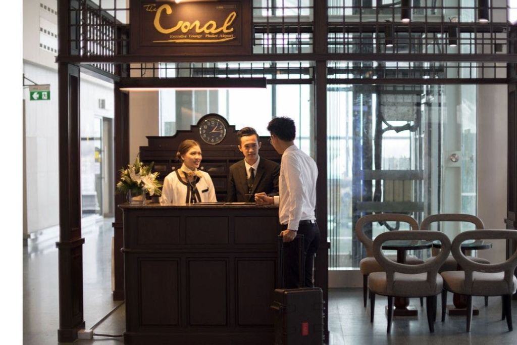 푸켓 라운지 (선택 시)