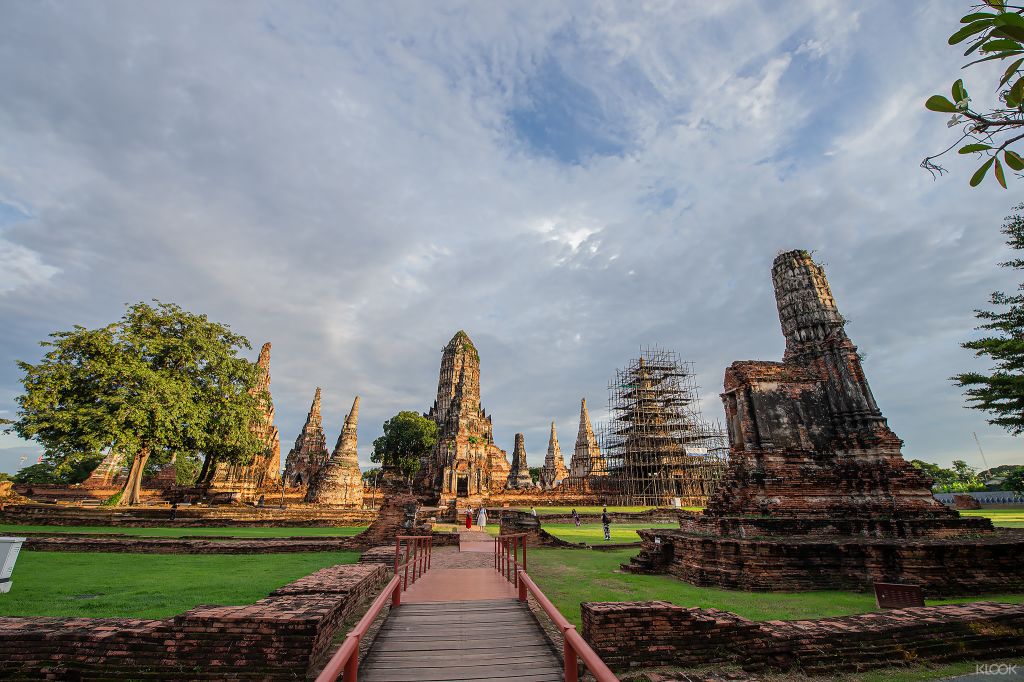 태국 인기 드라마, '러브 데스티니'의 촬영지인 왓 차이왓타나람도 들러보는 건 어떠세요?