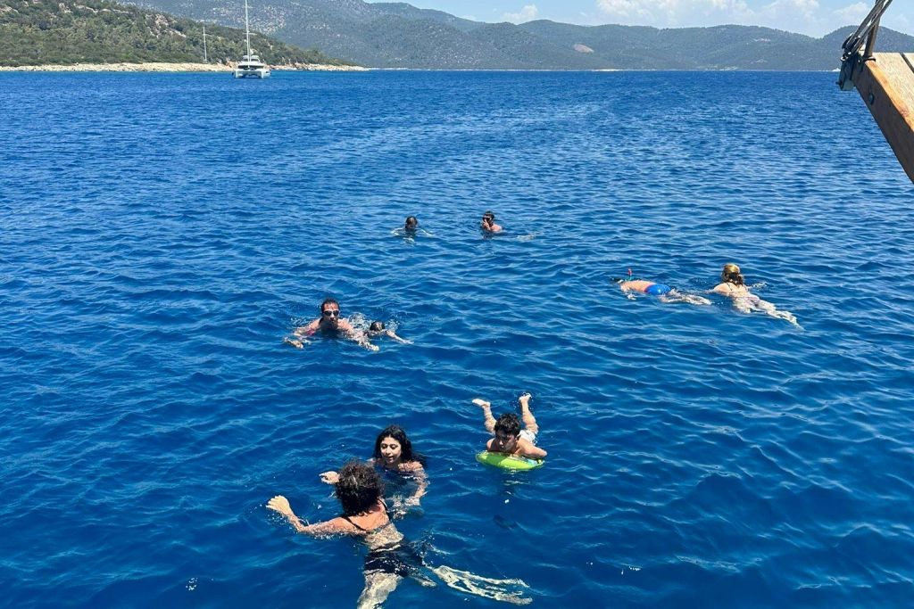 보드룸 보트 여행