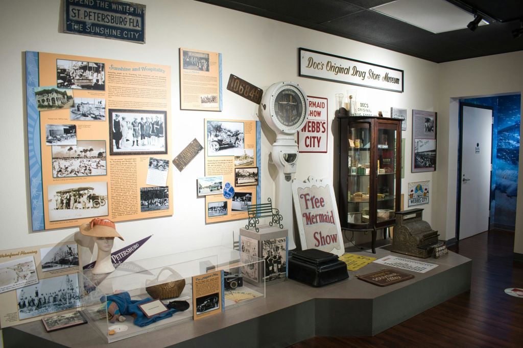 선샤인 갤러리와 웹의 도시 전시