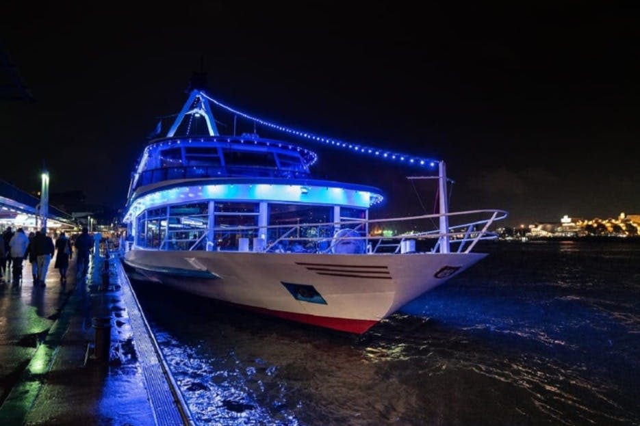 오리지널 함부르크 보르드 파티 © 2025 Abicht