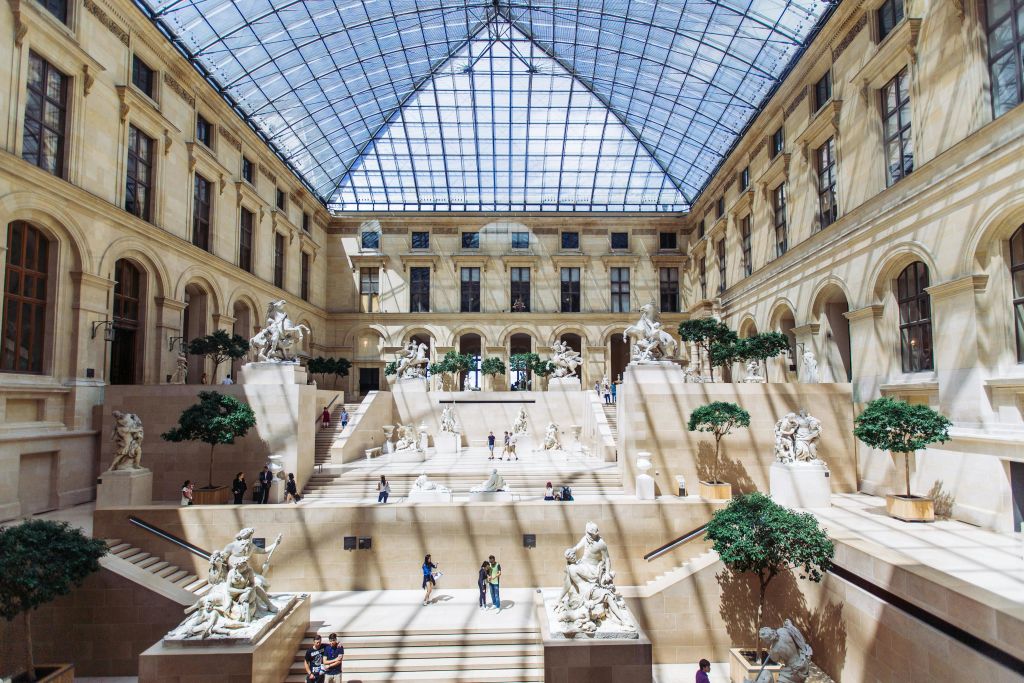 루브르 박물관 내부