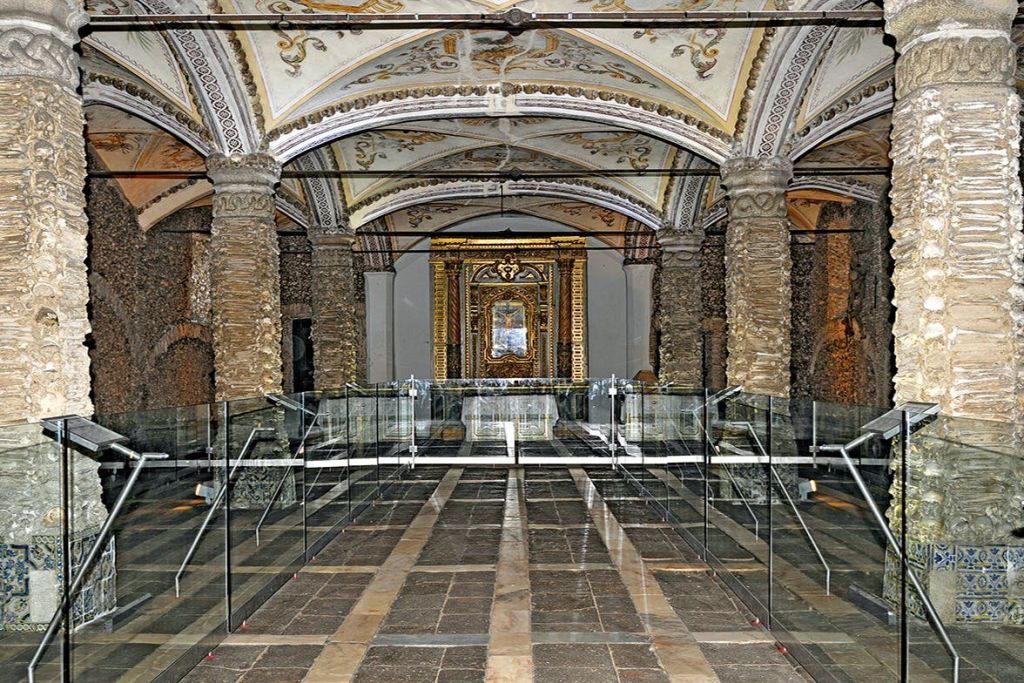 채플 오브 본즈