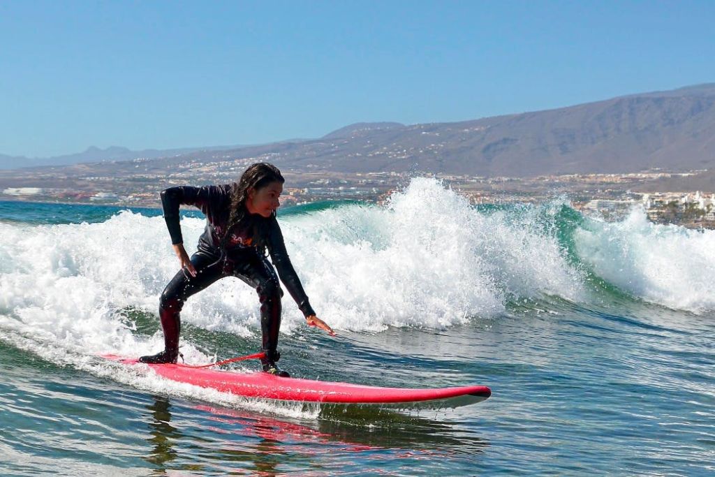 웨이브를 서핑하는 고객