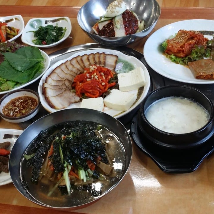 [가평] 잣두부가 포함된 정식을 맛볼 수 있는 '언덕 마루'