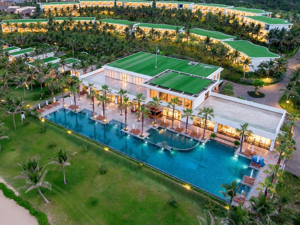 셀렉텀 노아 리조트 캄란