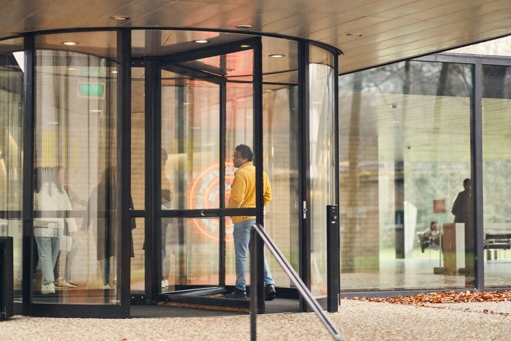 크륄러-뮐러 박물관 방문자