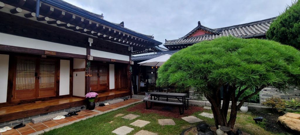 경주 신라고택 한옥스테이 - 트리플 숙소
