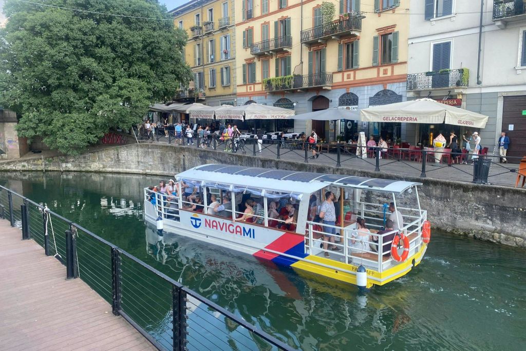 Battello in navigazione