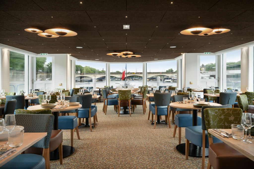 Capitaine Fracasse - 파리 센강에서 즐기는 디너 크루즈 - 내부 전망.