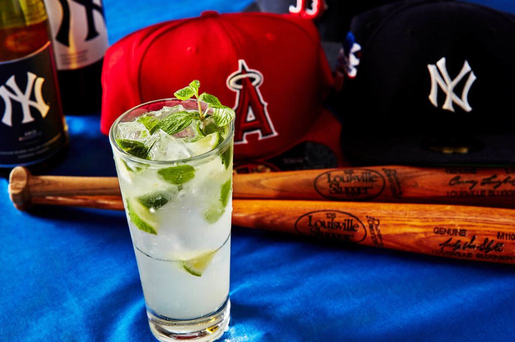 일본 유일의 MLB 공식 레스토랑인 MLB 카페에서 아메리칸 레스토랑의 맛을 즐겨보세요!