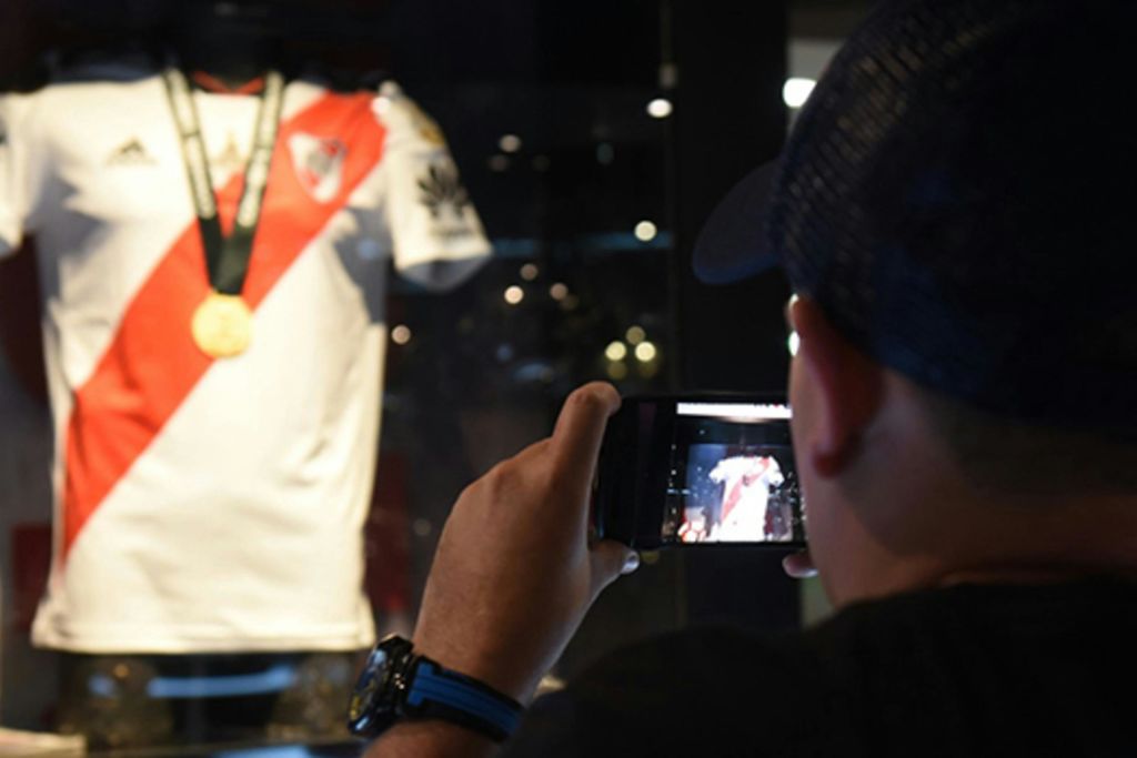 리버 플레이트 박물관에 전시된 티셔츠