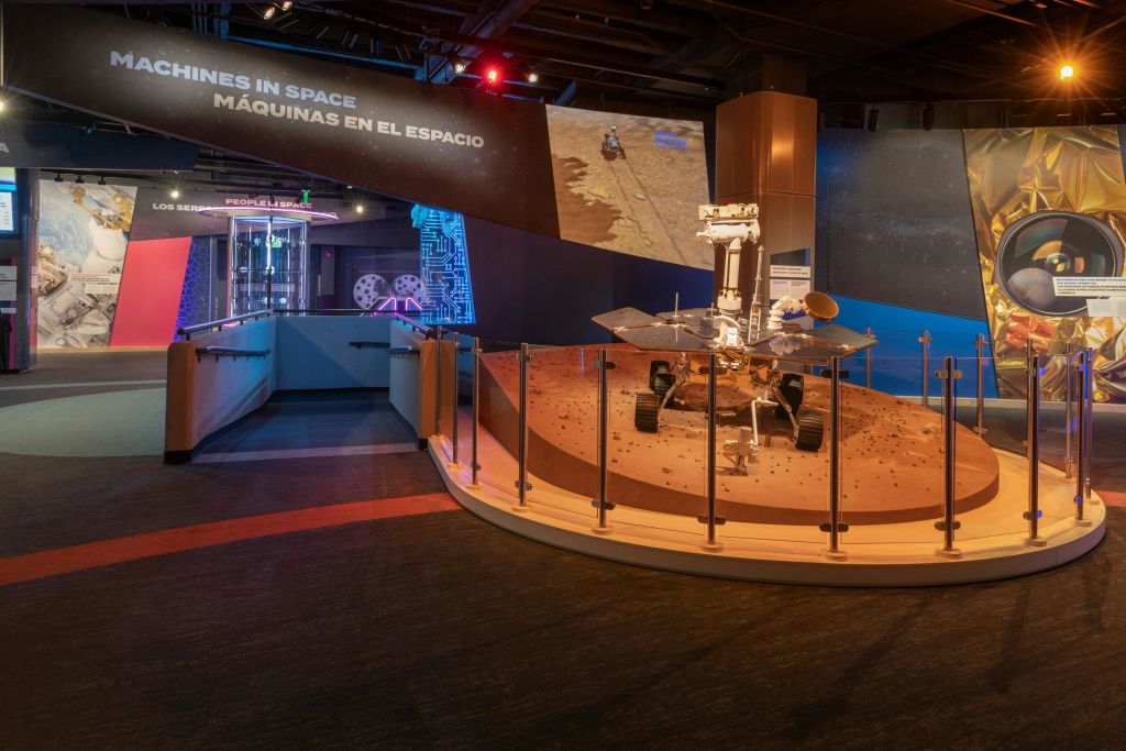 스페이스 오디세이 전시