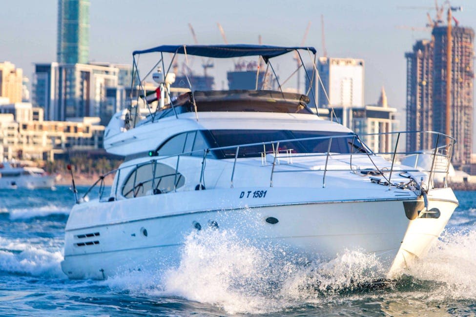 켄타우로스 차터 - 58피트 요트 에토샤