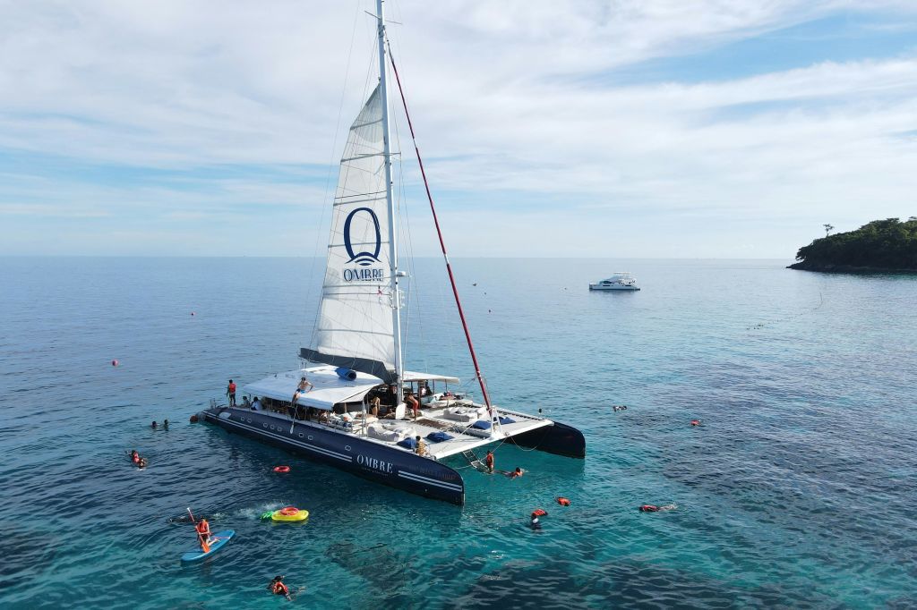 섀도우 요트 크루즈