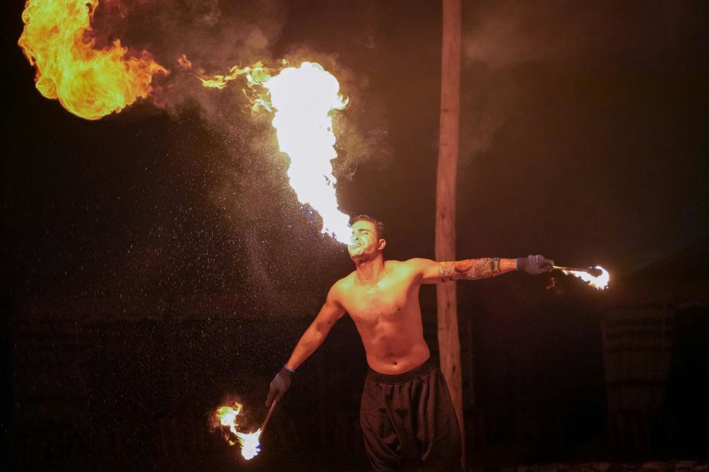 파이어 댄스 쇼