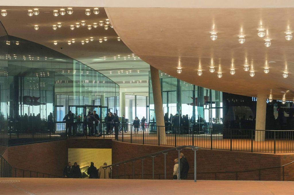 어드벤처 월드 투어